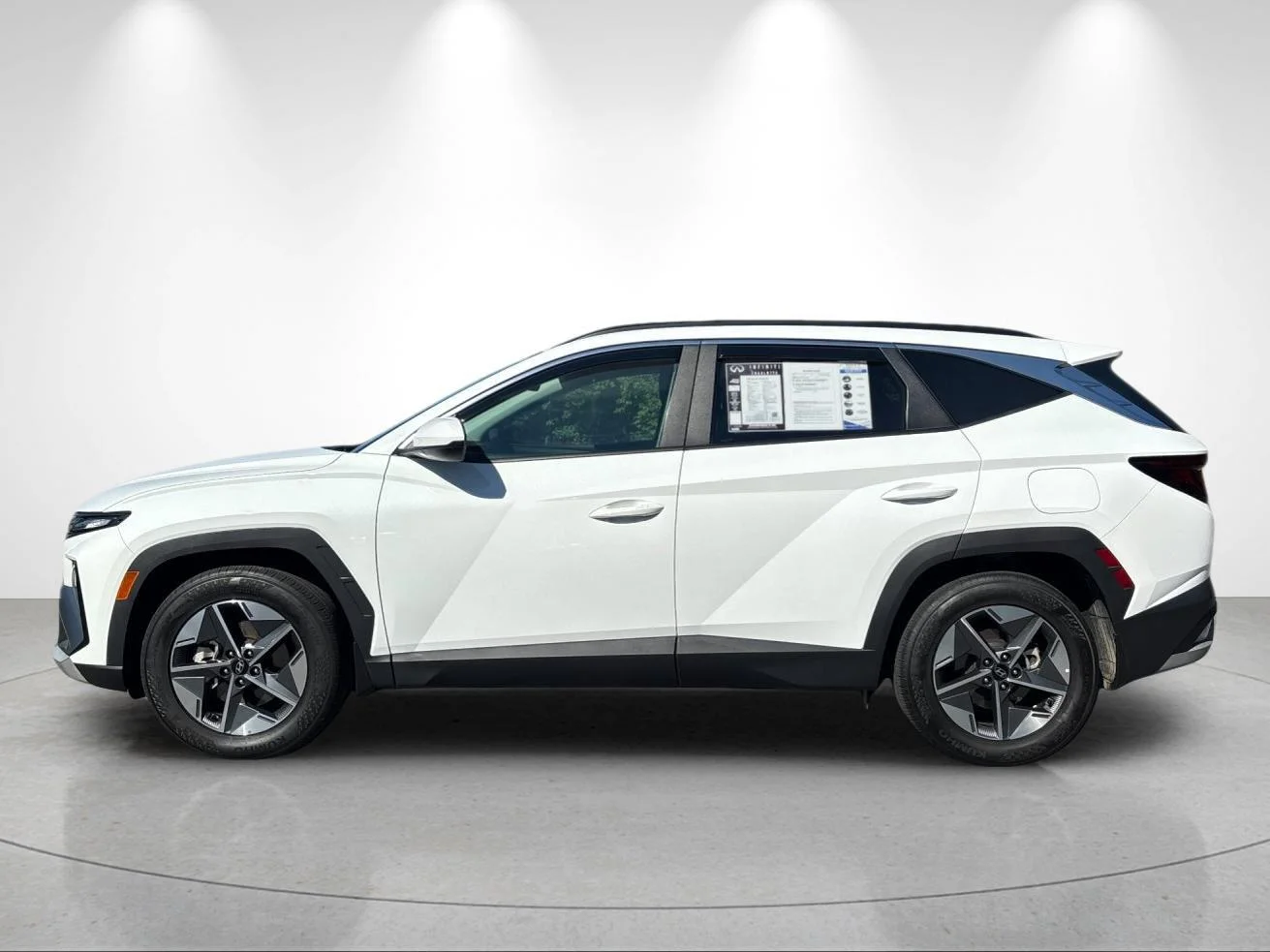 Used 2025 Serenity White Pearl Hyundai SEL image 2