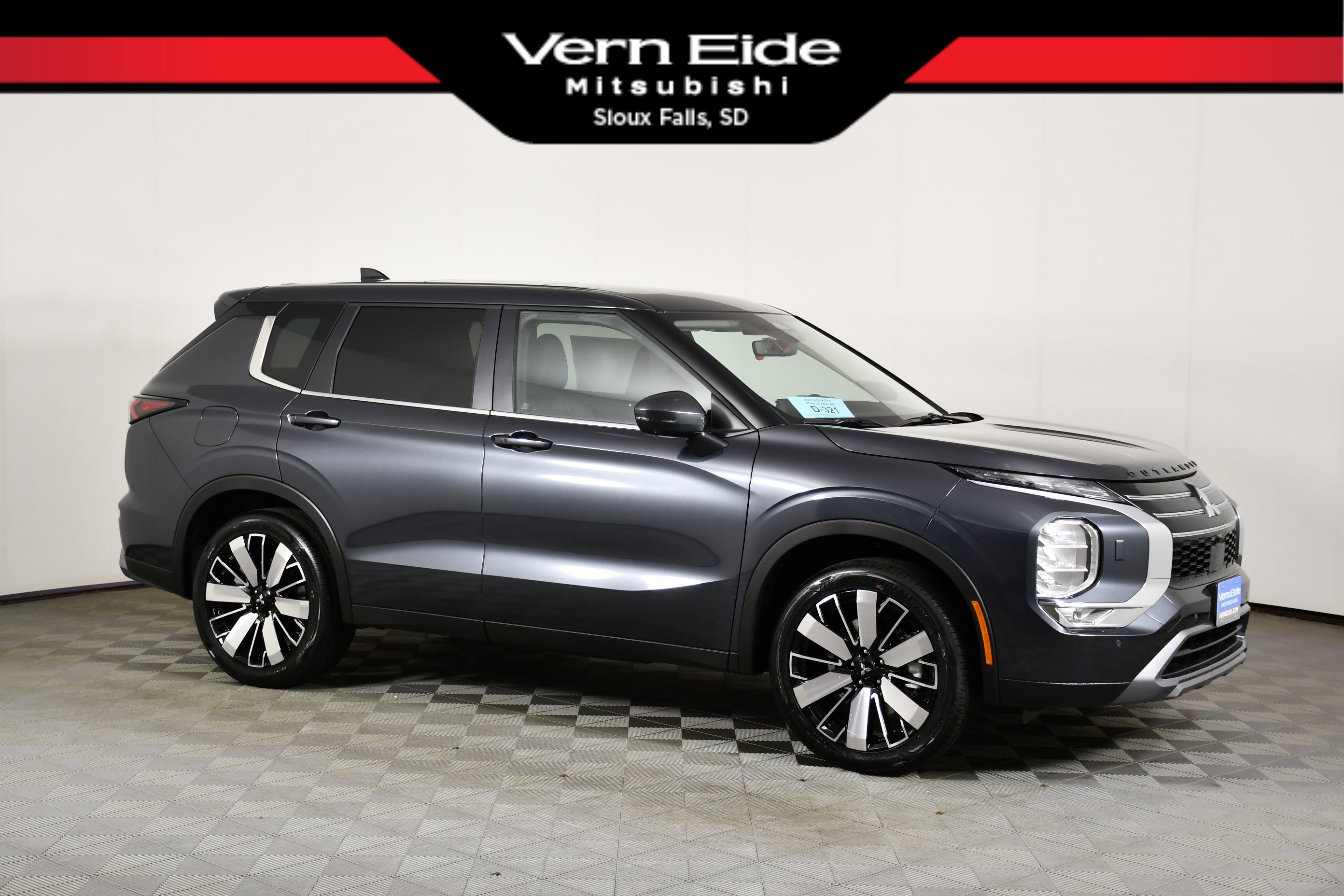 2026 Mitsubishi Outlander SE S-AWC's photo