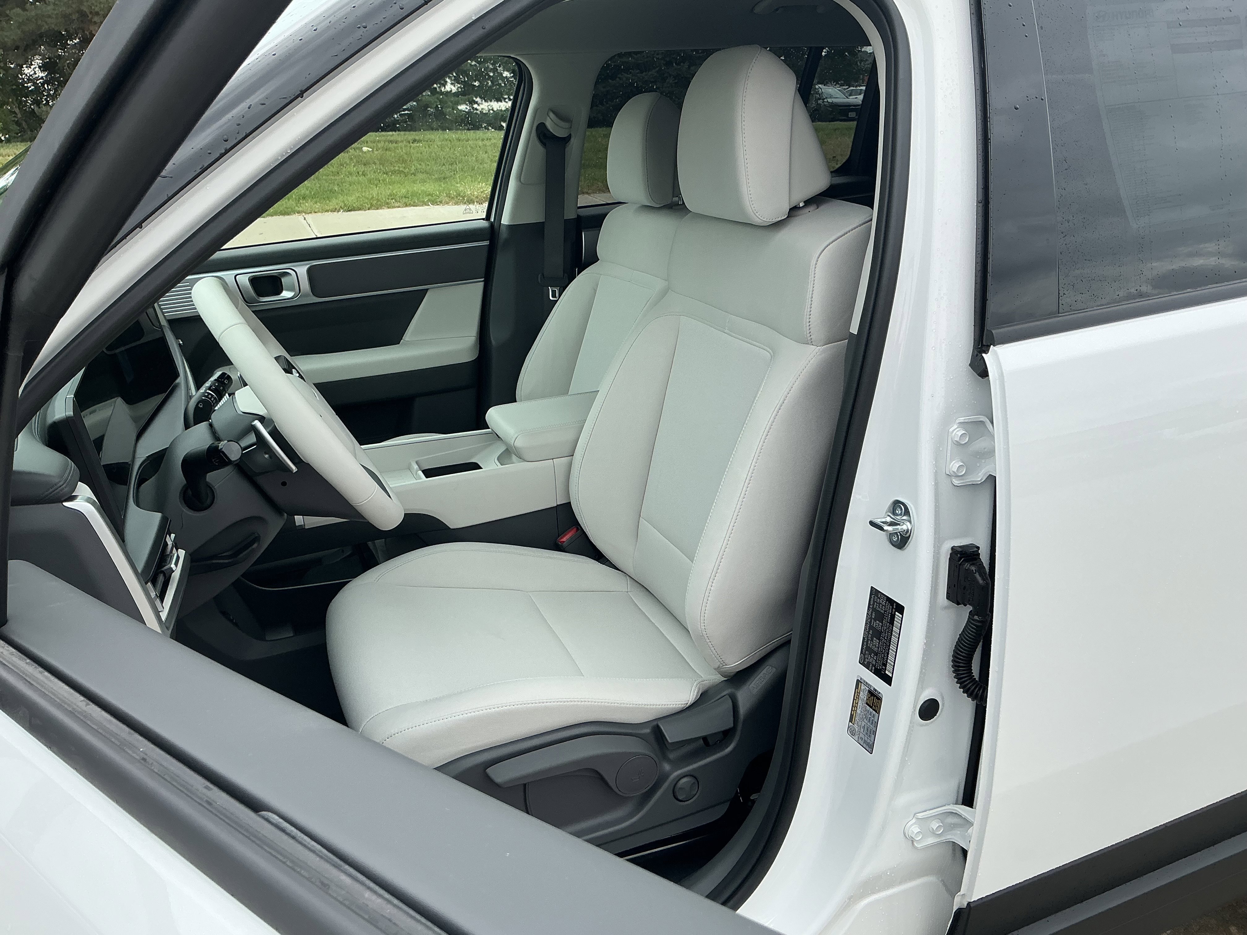 New 2026 Serenity White Hyundai SE image 9