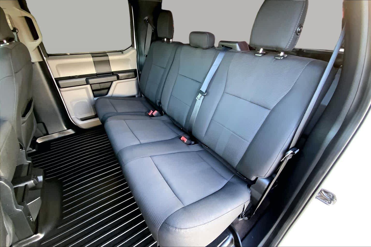 Used 2019 Oxford White Ford XL image 21