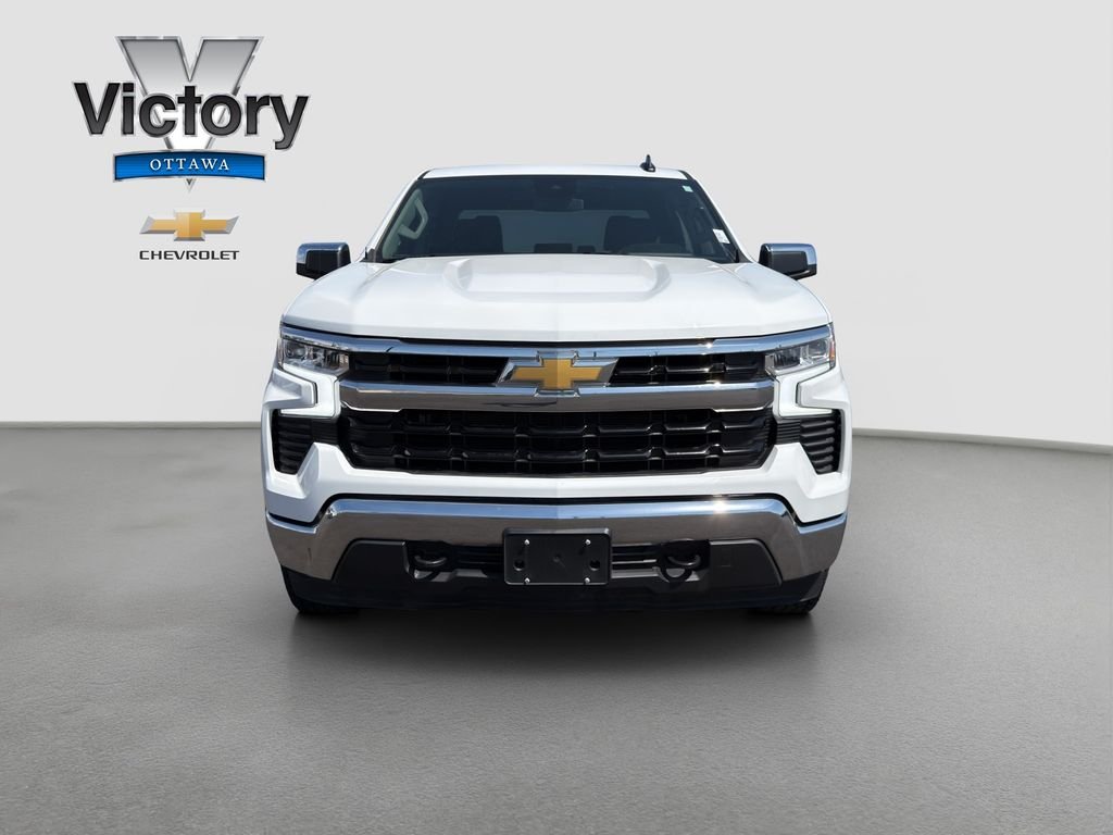 Used 2025 Chevrolet Silverado 1500 LT with VIN 1GCUKDED1SZ133122 for sale in Kansas City