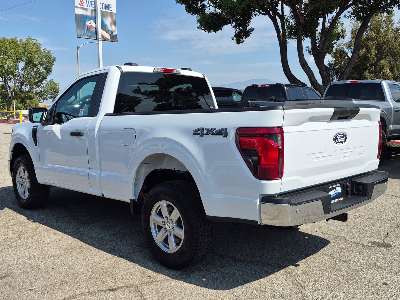 New 2026 Oxford White Ford XL image 4