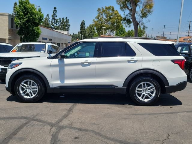 Used 2026 Star White Ford Active image 29