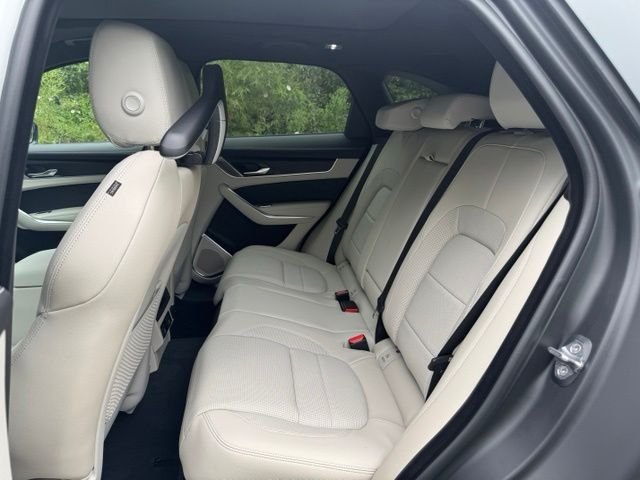2026 Jaguar F-Pace R-Dynamic S - Photo 13