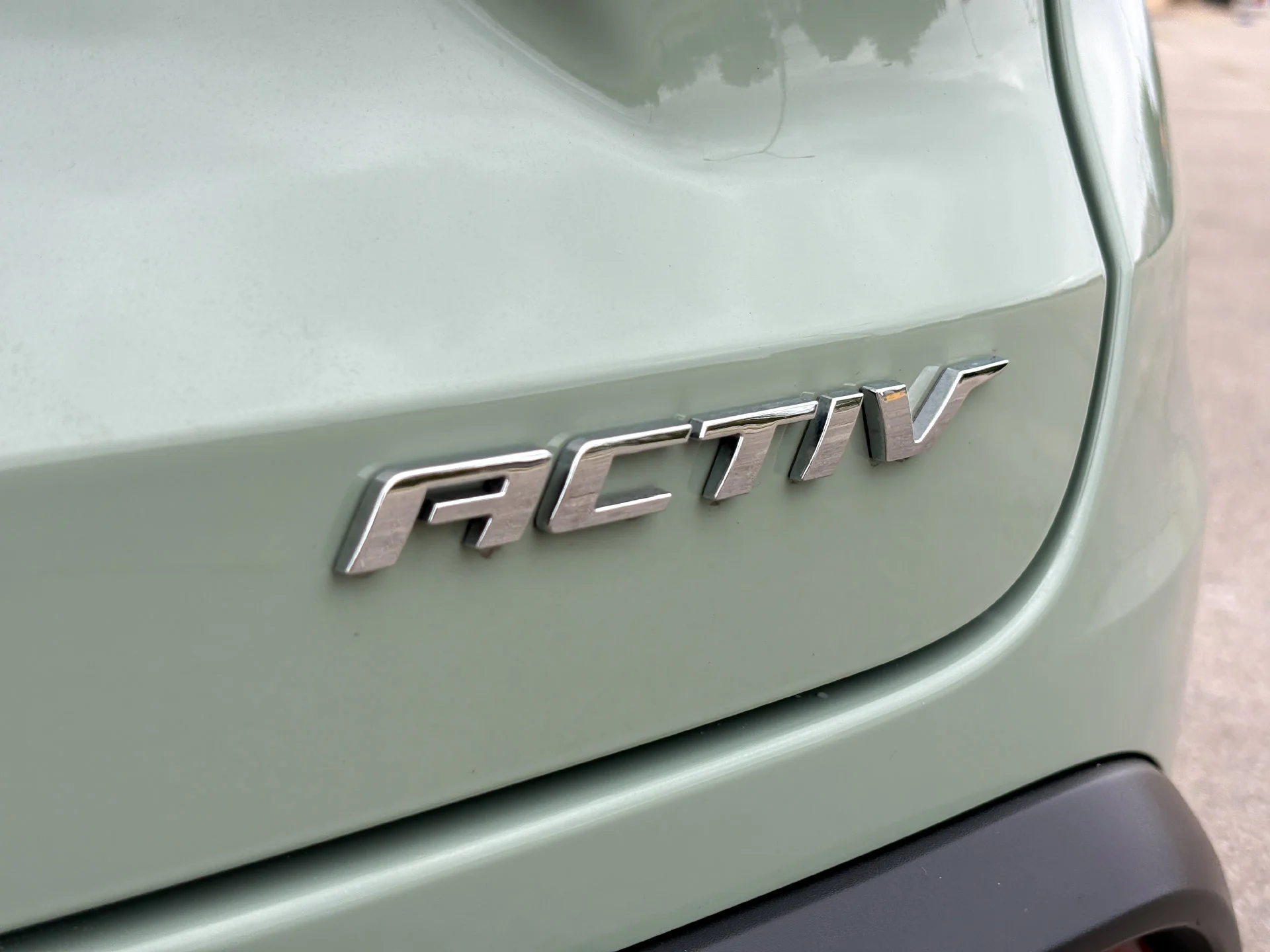 Used 2024 Green Chevrolet ACTIV image 11