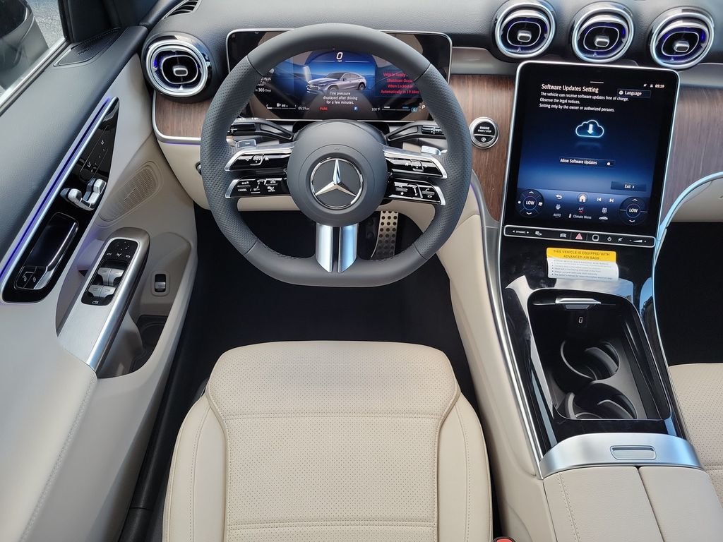 New 2027 Black Mercedes-Benz GLC 300 image 14