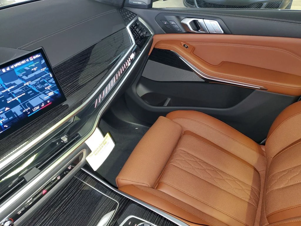 New 2027 Skyscraper Grey Metallic BMW M60i image 21