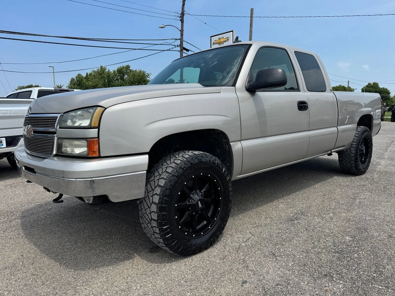 Used 2006 Chevrolet Silverado 1500 LT2 with VIN 1GCEC19TX6Z102541 for sale in Eminence, KY