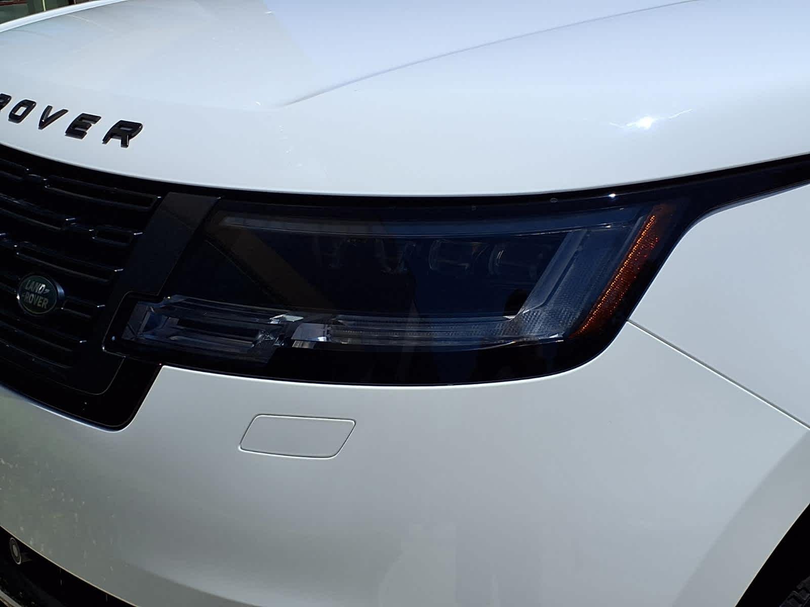 2025 Land Rover Range Rover SE - Photo 8