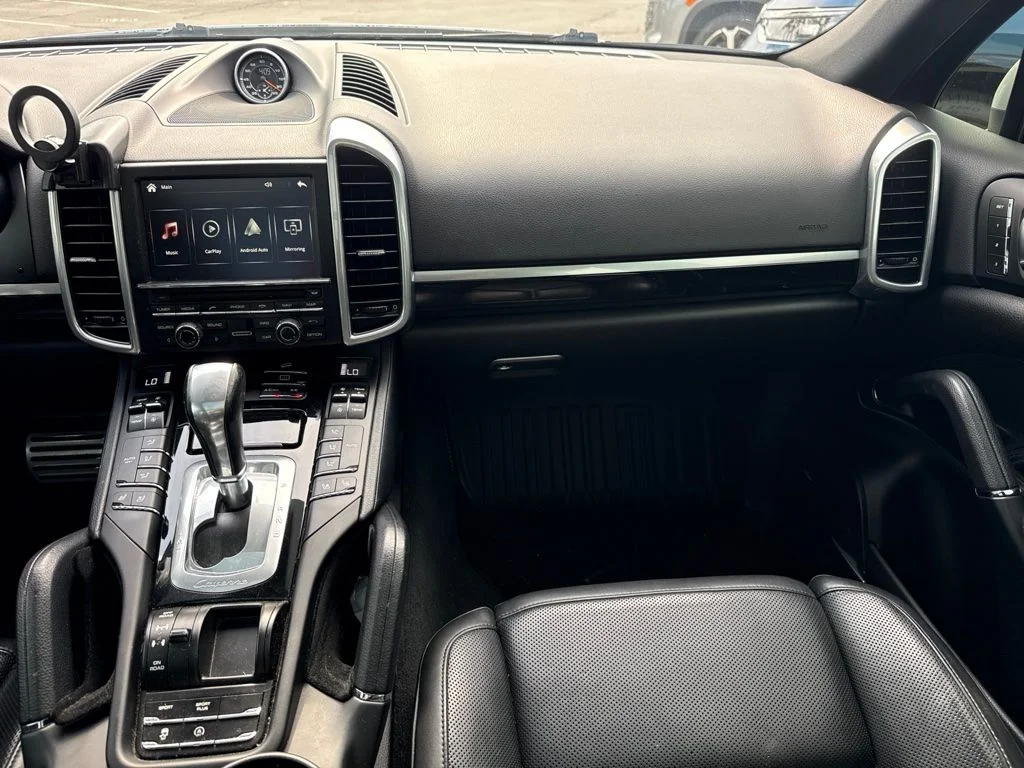 Used 2016 White Porsche S image 18