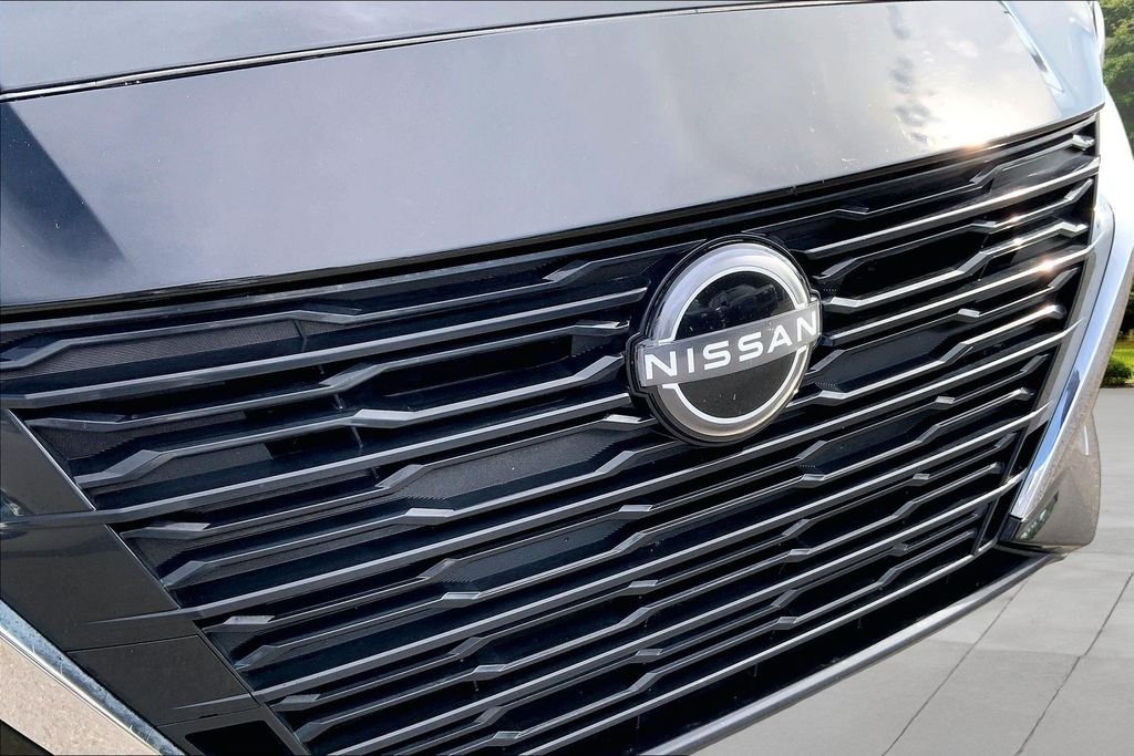 Used 2025 Black Nissan 2.5 SV image 31