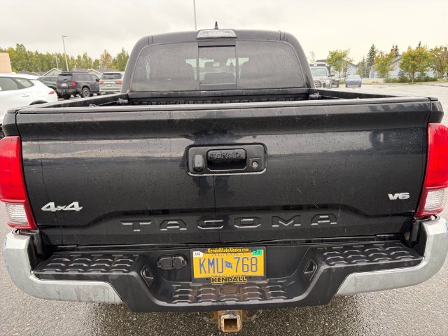 Used 2019 Black Toyota SR5 image 23