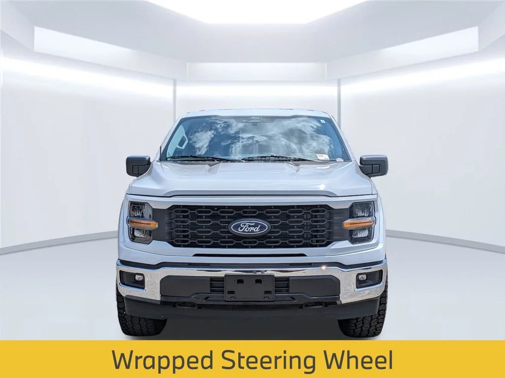 Used 2025 White Ford XLT image 11