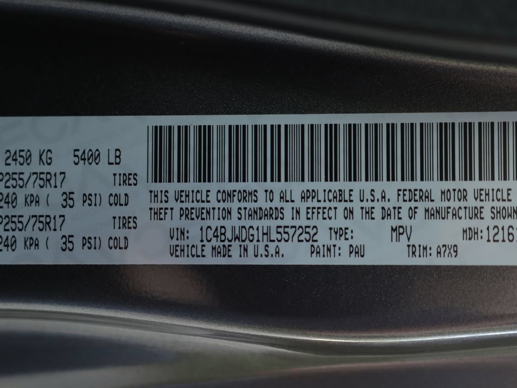 Used 2017 Gray Jeep Sport 4x4 image 31