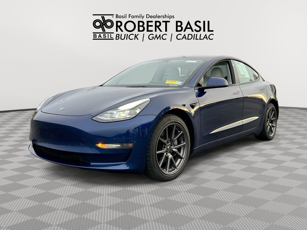 2022 Tesla Model 3 Long Range Dual Motor All-Wheel Drive's photo