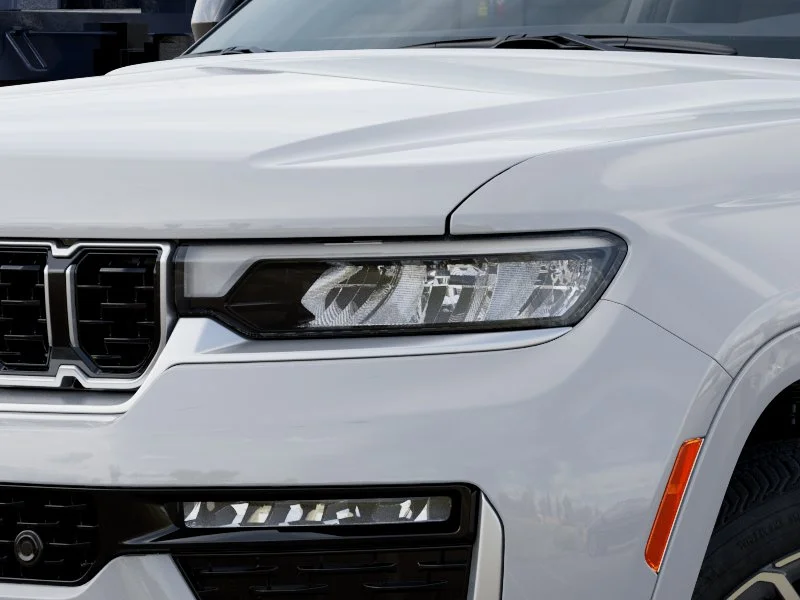 New 2026 Bright White Clear-Coat Exterior Paint Jeep Summit image 6