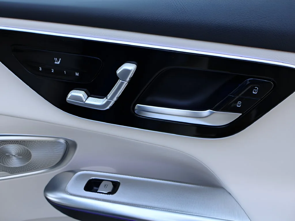 New 2027 Blue970 Mercedes-Benz GLC 300 image 8