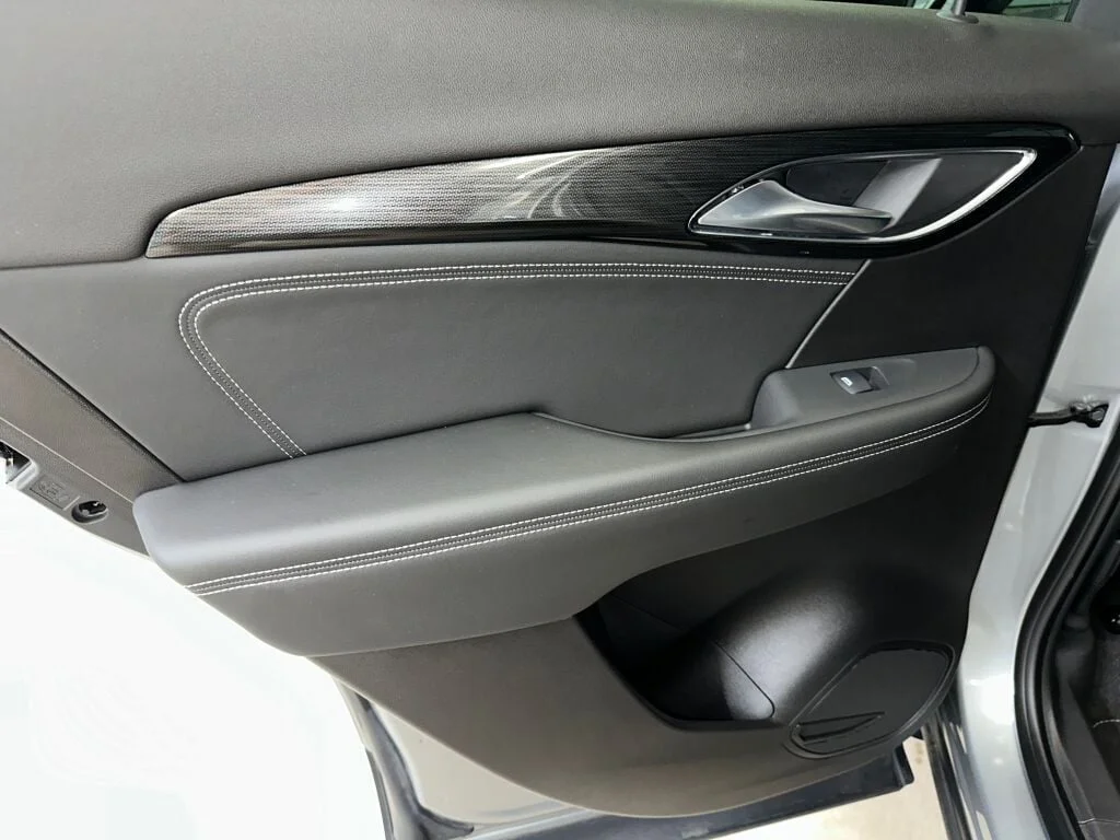 Used 2023 Moonstone Gray Metallic Buick Essence image 19