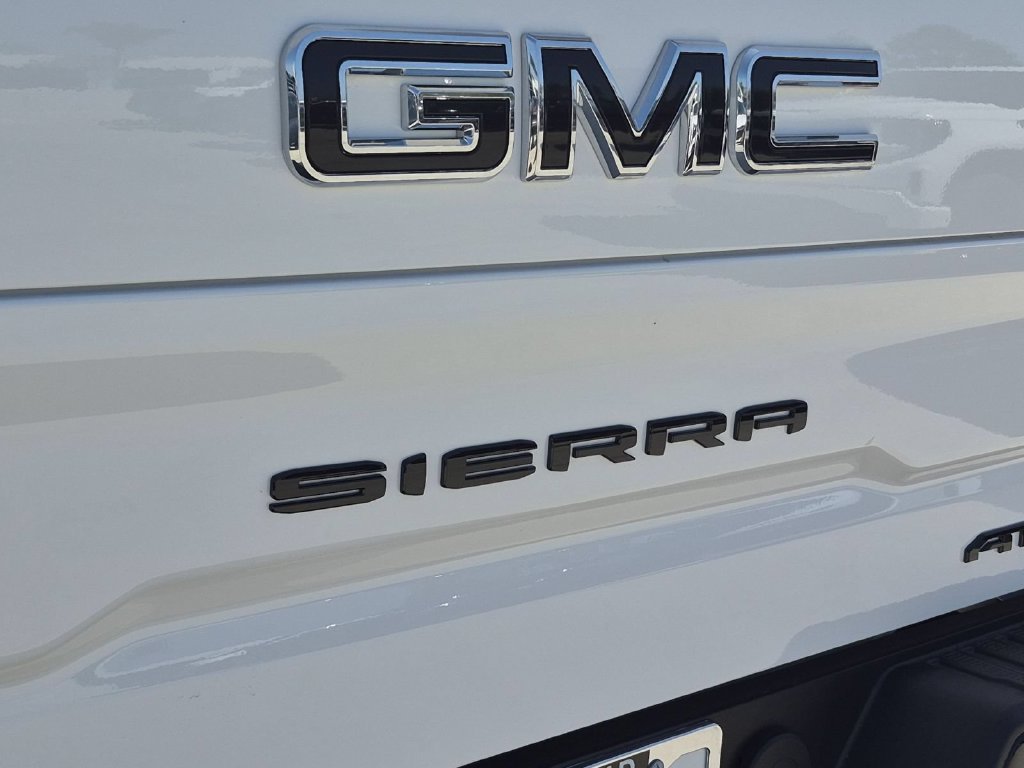 2026 GMC Sierra 1500 AT4X - Photo 32