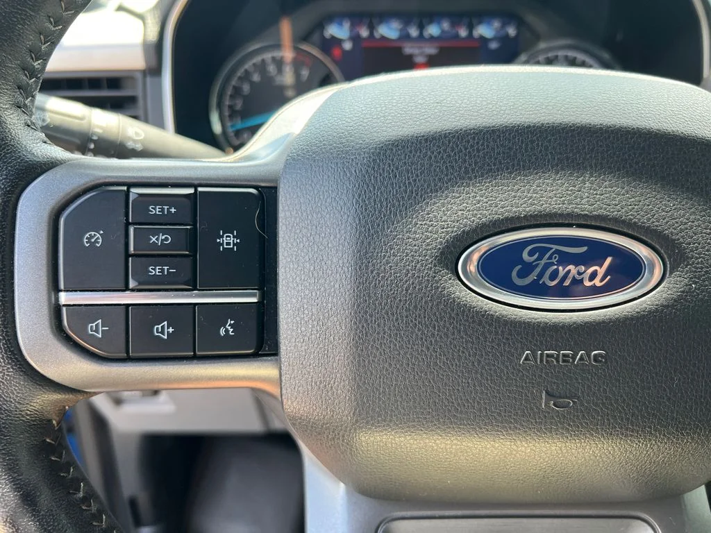 Used 2022 Blue Ford XLT image 30