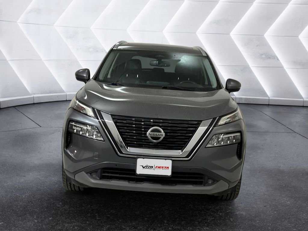 Used 2021 Gray Nissan SL image 2