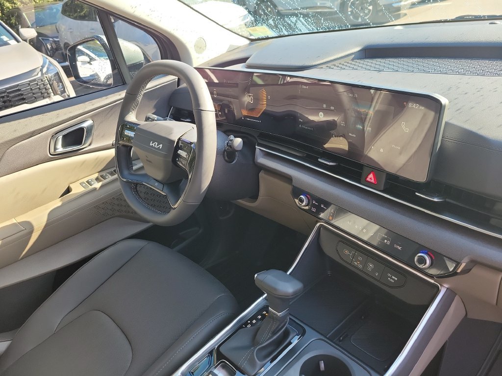 New 2027 Iceberg Green Kia EX image 8