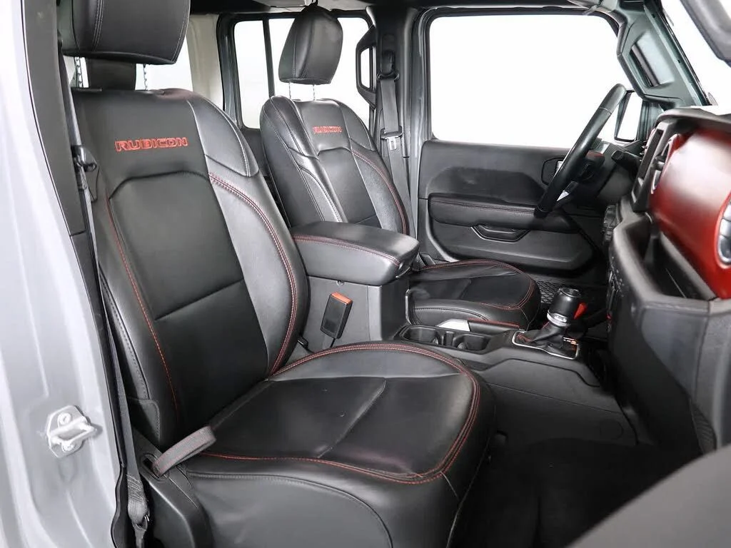 Certified Used 2021 Gray Jeep Unlimited Rubicon image 14