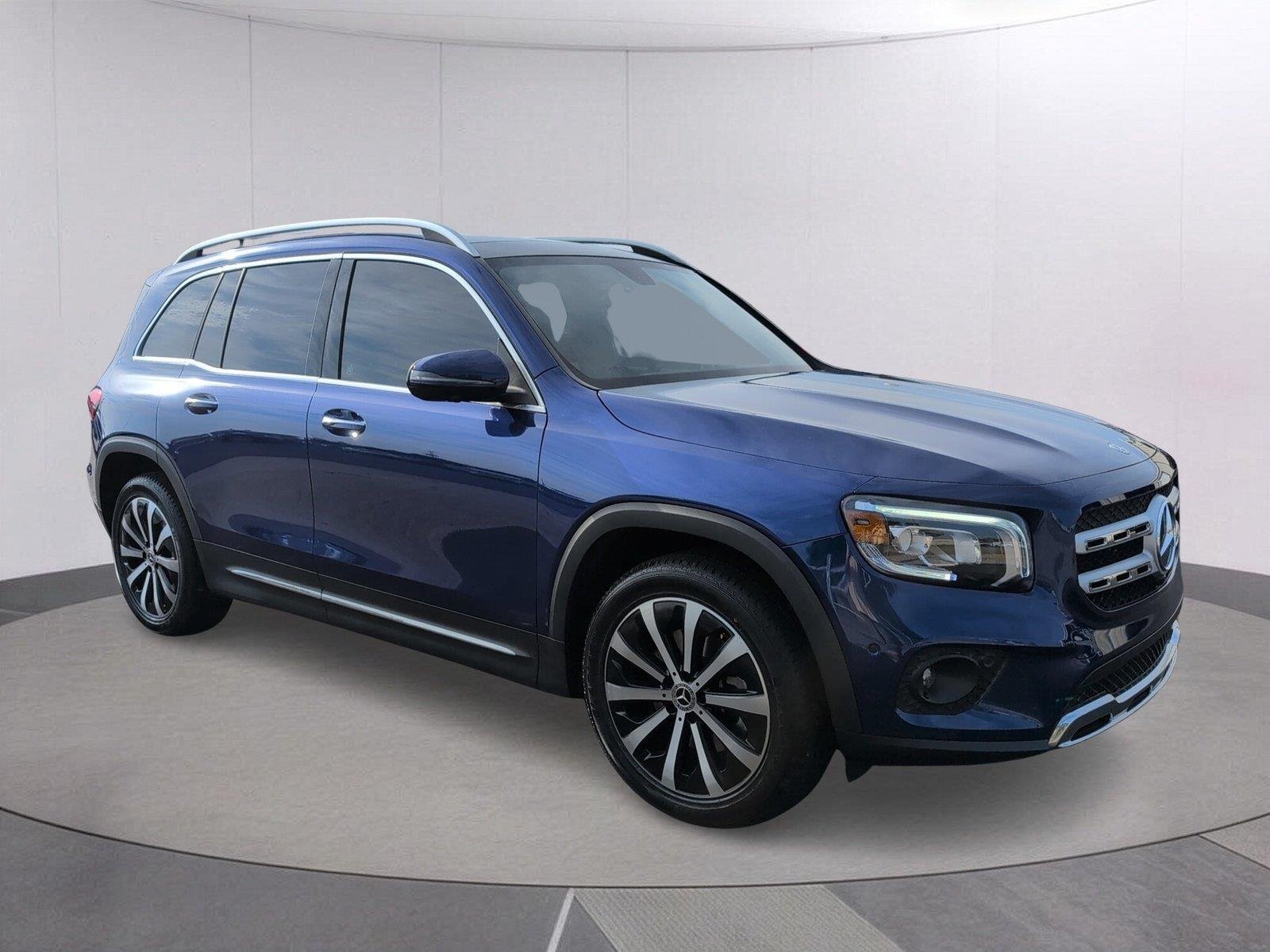 Used 2021 Galaxy Blue Metallic Mercedes-Benz GLB 250 image 9