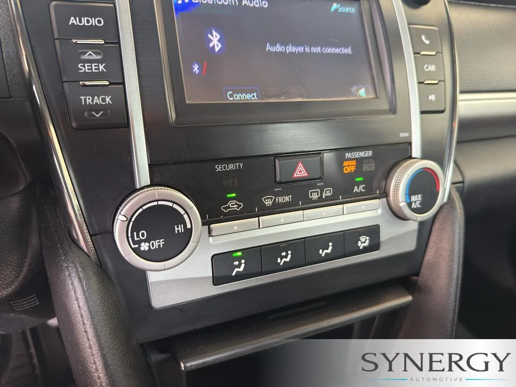 Used 2014 Magnetic Gray Metallic Toyota SE image 9