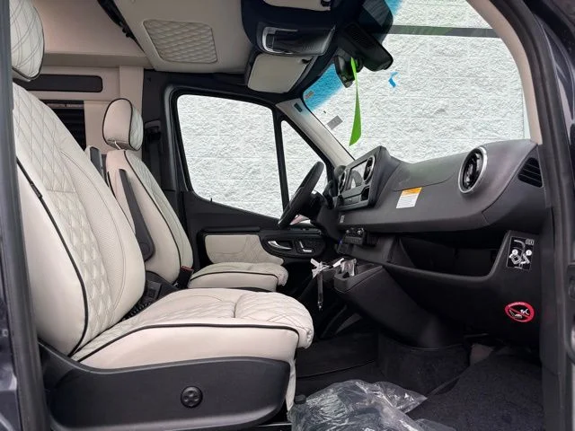 New 2026 Grey Mercedes-Benz Discovery Cross Country image 23