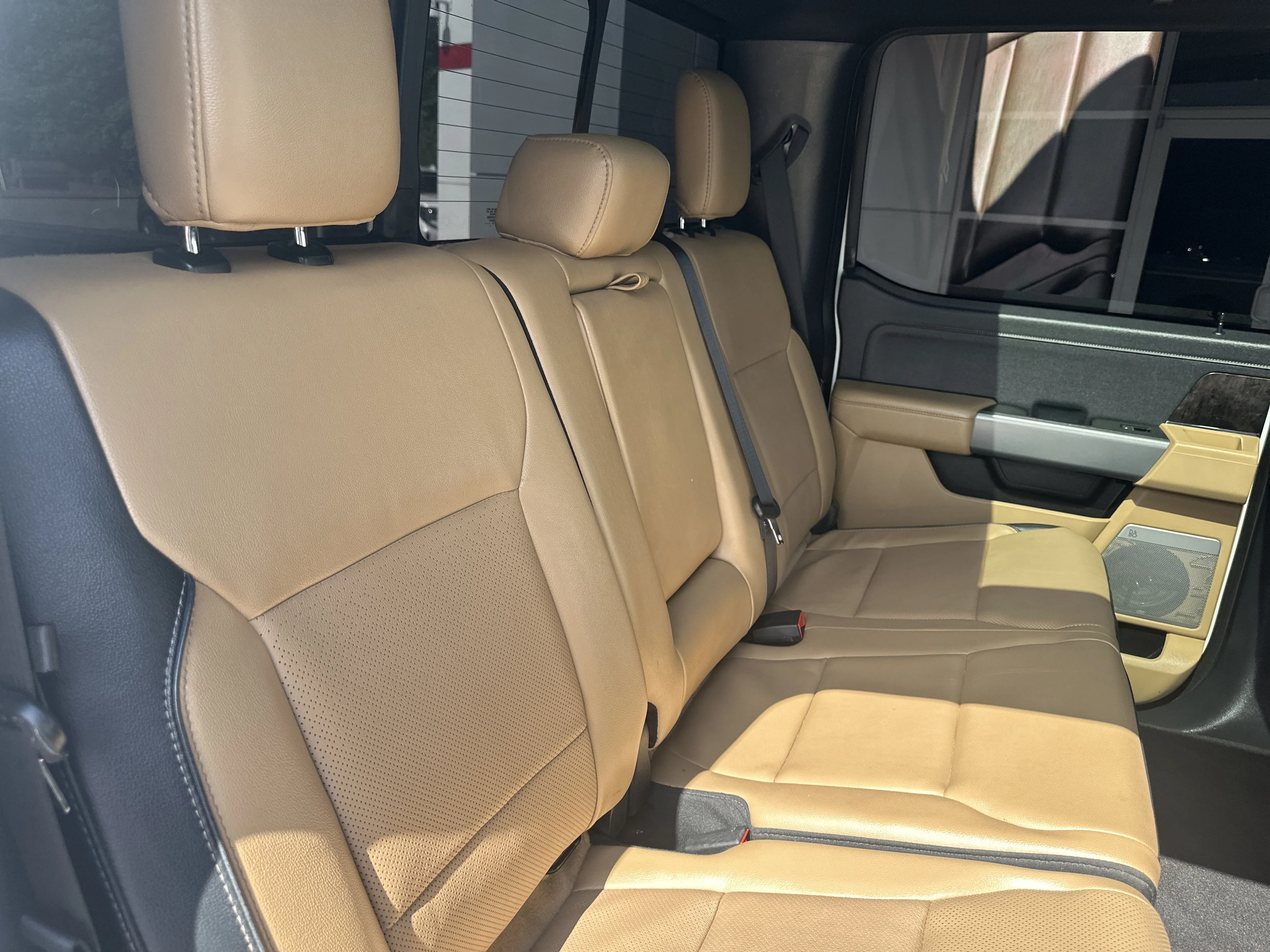 Used 2023  Ford  image 42