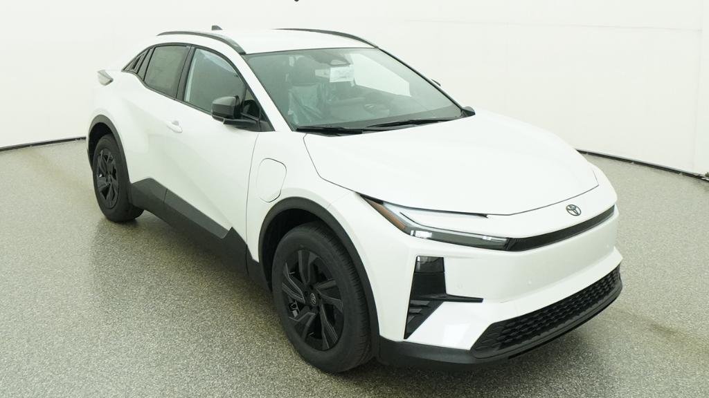 New 2026 Wind Chill Pearl Toyota SE image 3
