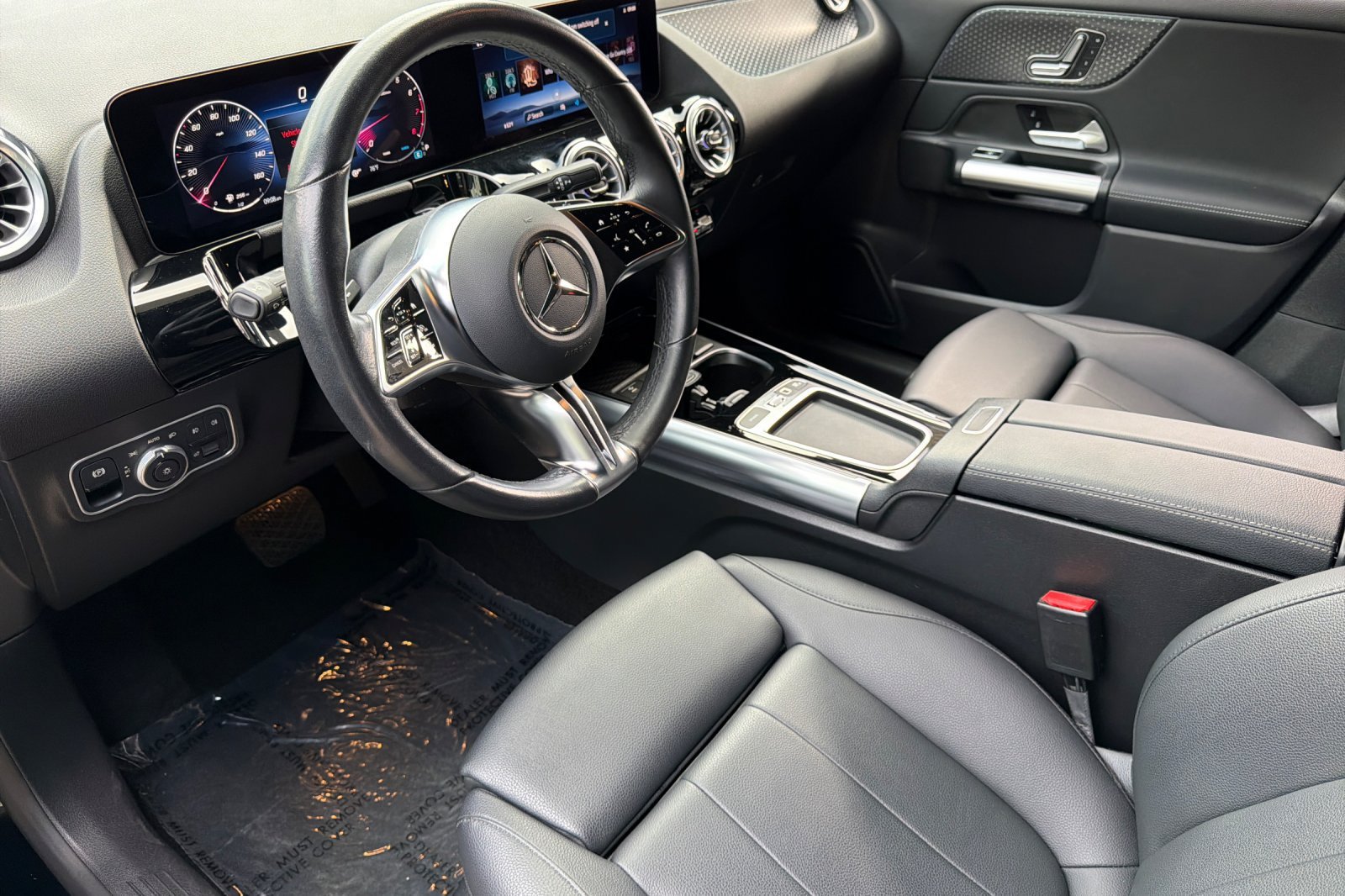 Certified Used 2025 Black Mercedes-Benz GLA 250 image 9