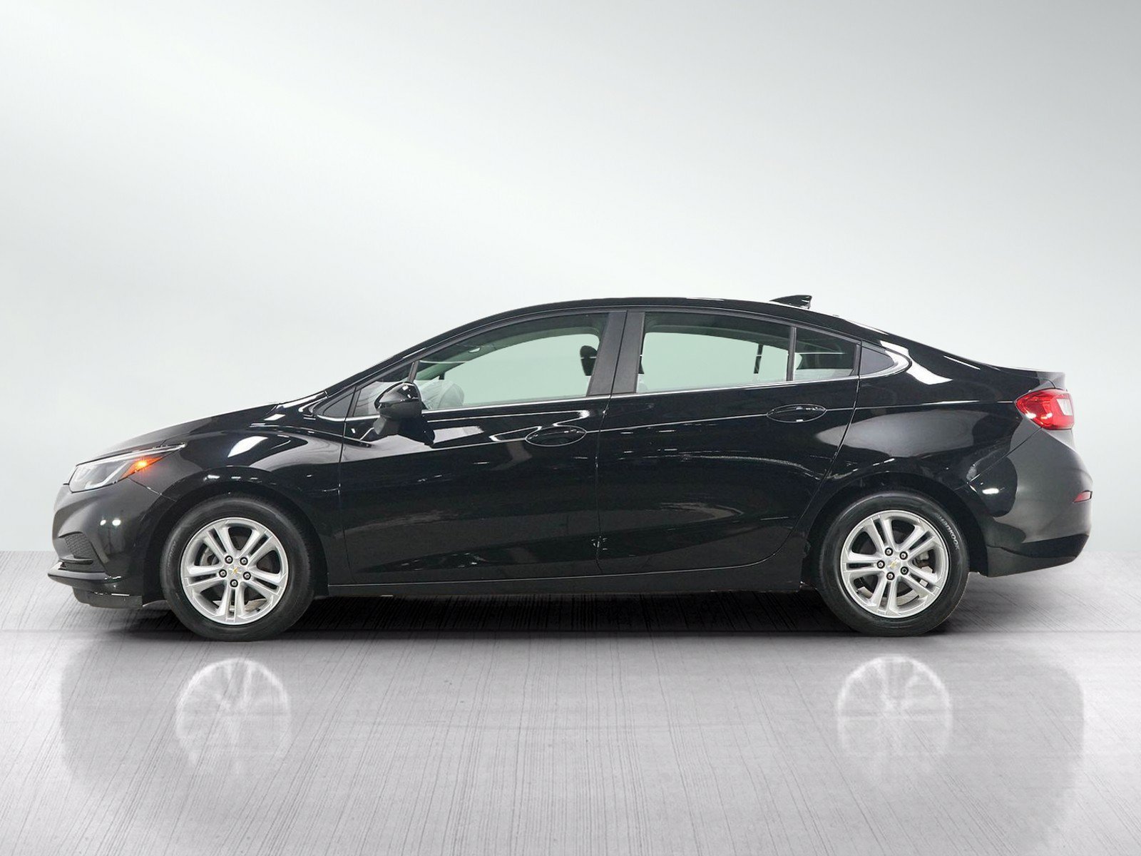 Used 2016 Chevrolet Cruze LT with VIN 1G1BE5SM2G7252057 for sale in White Bear Lake, Minnesota