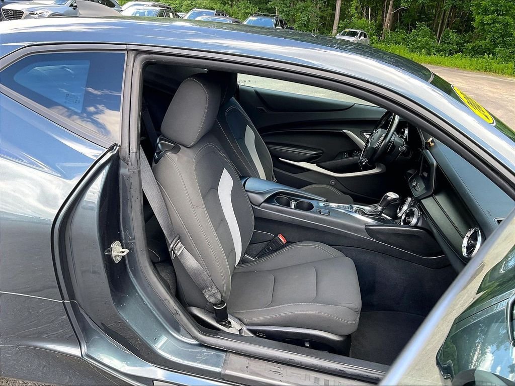 Used 2020 Gray Chevrolet 1LT image 11