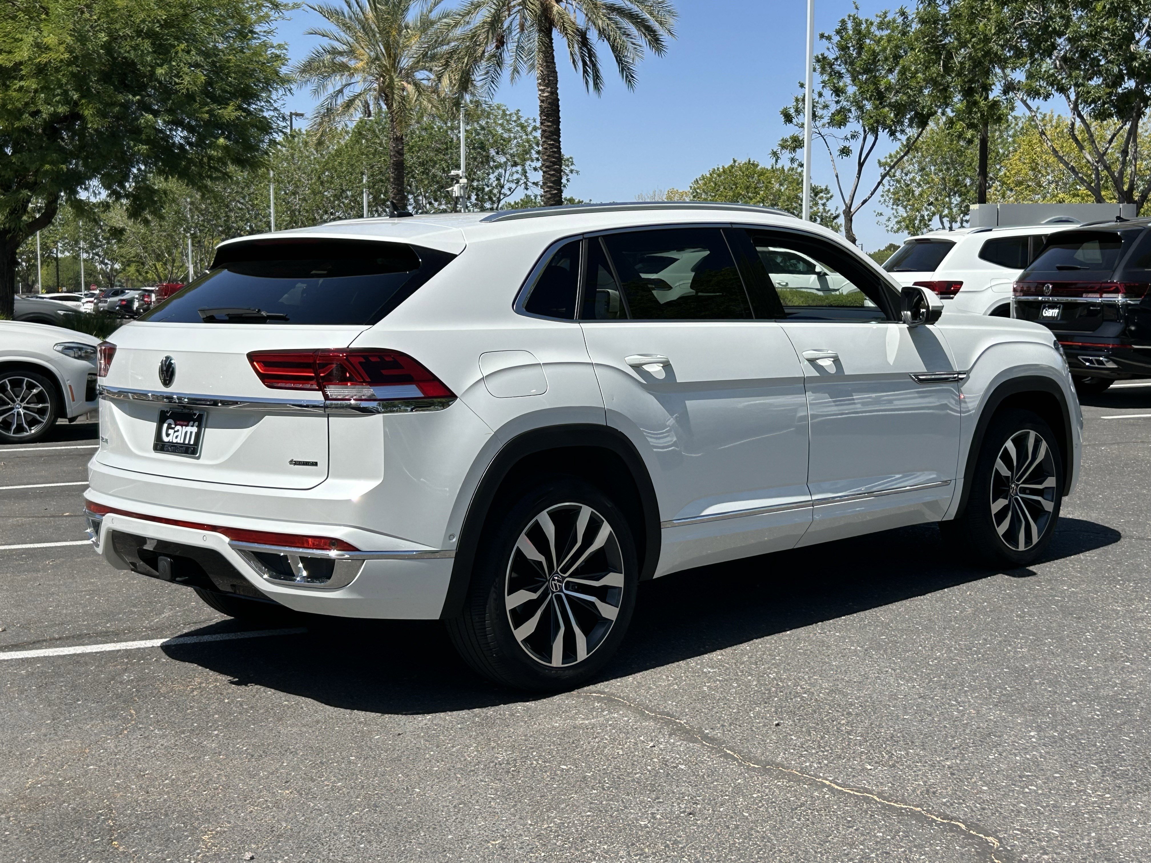 Used 2023 Opal White Volkswagen 3.6L V6 SEL Premium R-Line image 4