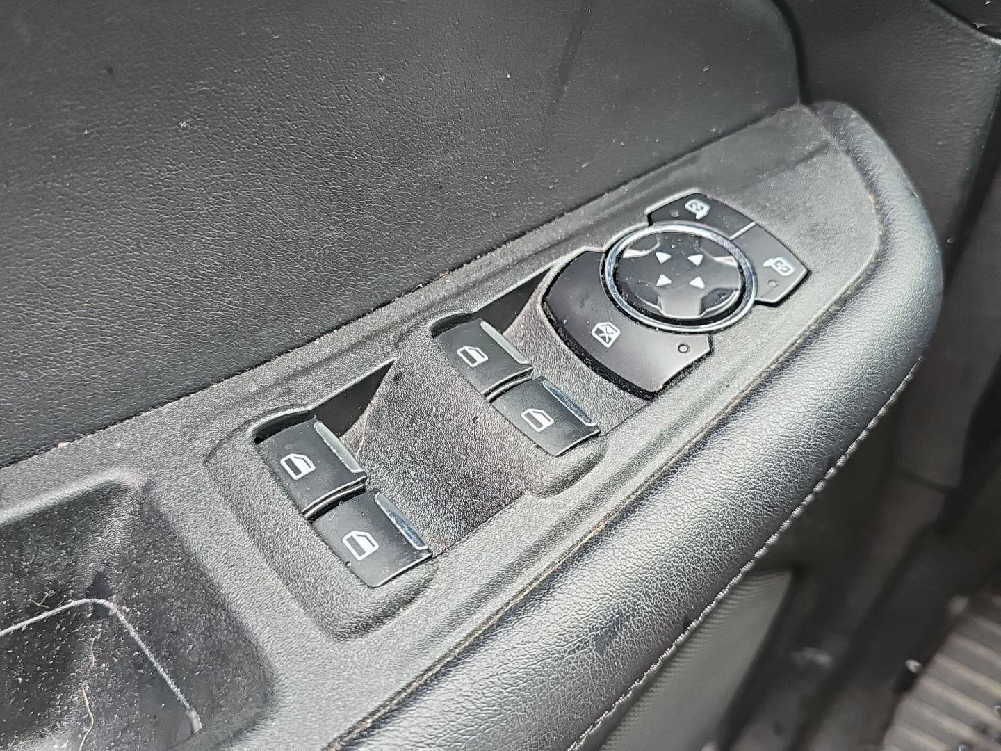 Used 2023 Atlas Blue Metallic Ford SEL image 14