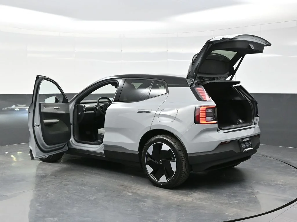 New 2026 Vapour Grey Volvo Twin Motor Performance Plus image 42