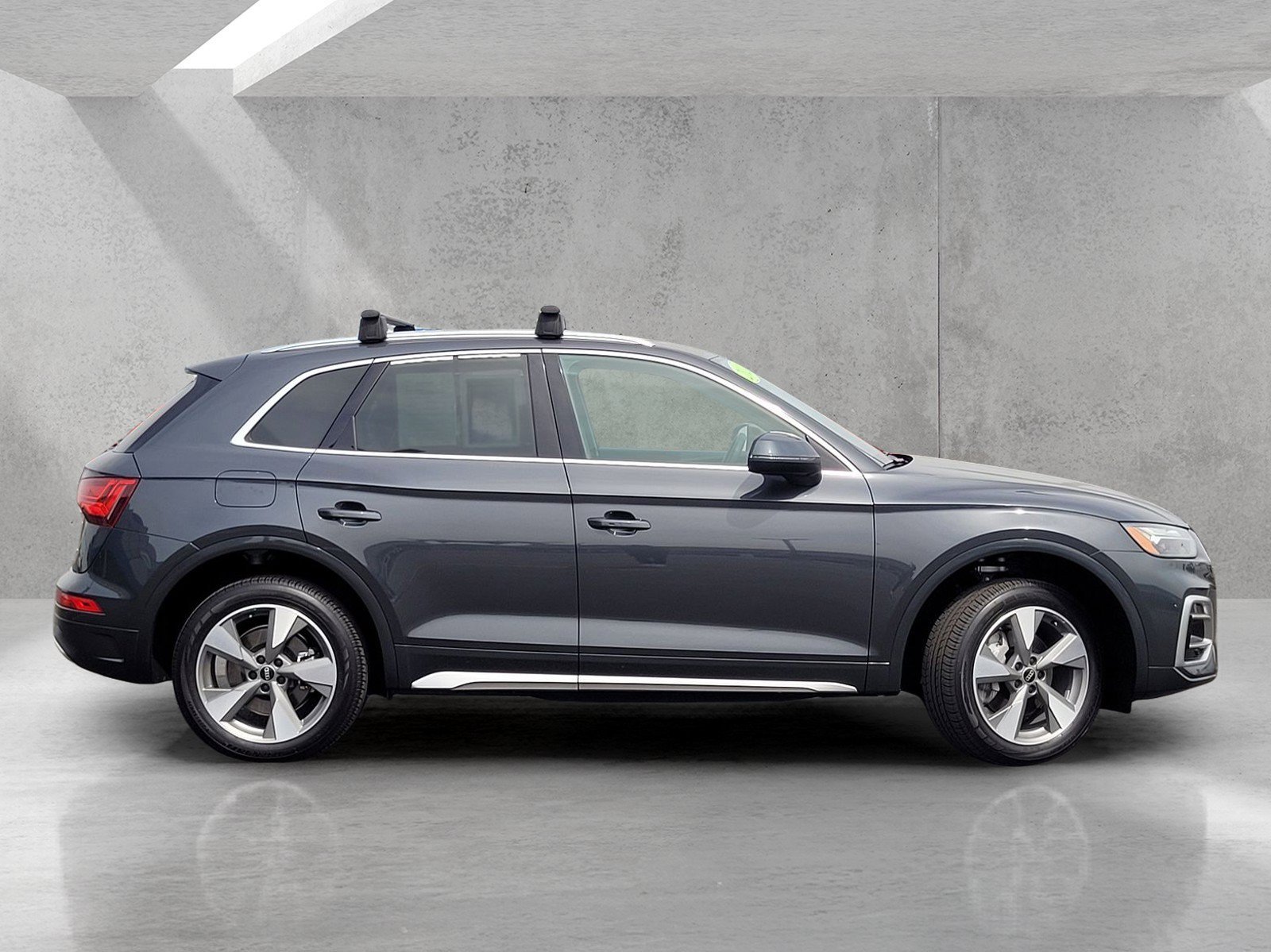 Used 2023 Gray Audi Premium 40 TFSI quattro S tronic image 4