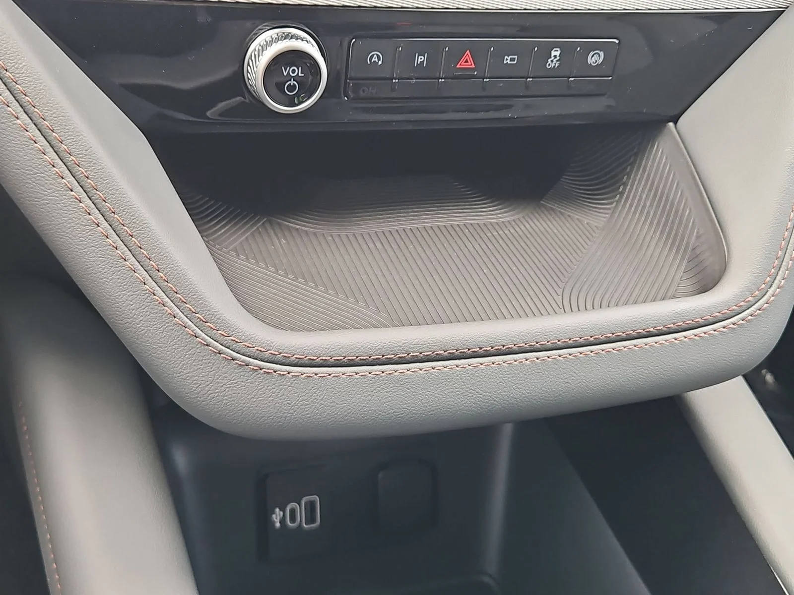 New 2026 Space White Metallic Ford Active image 21