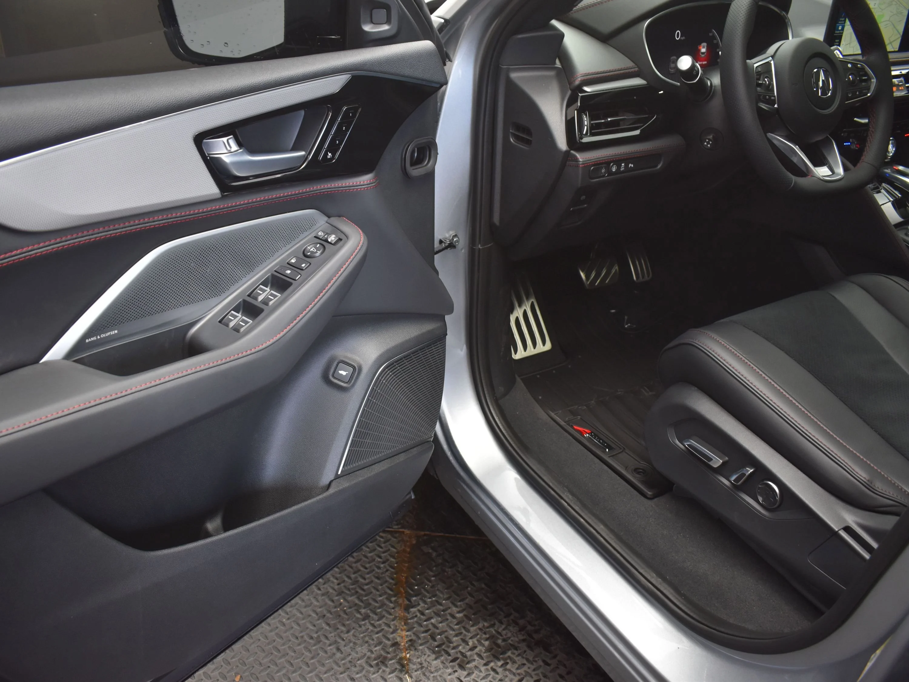 New 2026 Silver Acura w/A-Spec Package image 6