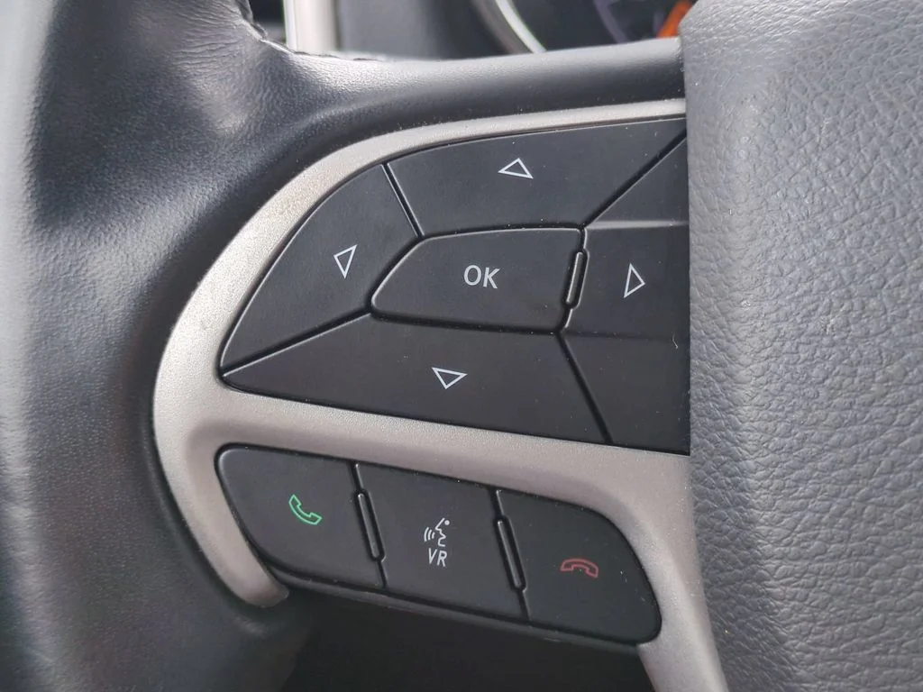 Used 2022 Black Jeep Laredo X image 26