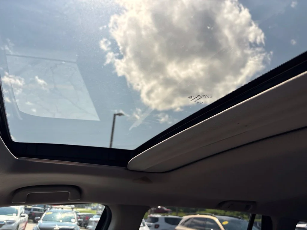Used 2017  Honda EX-L image 10