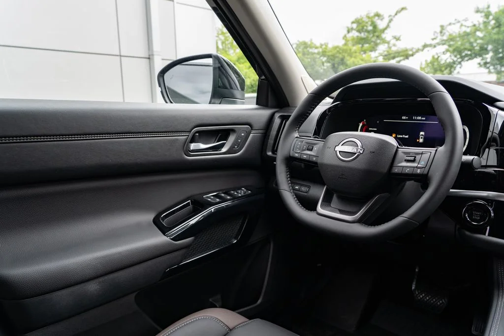 New 2026 Super Black Nissan Platinum image 12