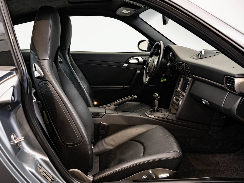Used 2005 Seal Grey Porsche Carrera image 24