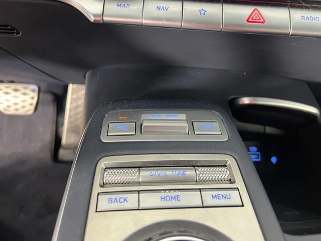 Used 2024 Silver Genesis 3.5T Sport image 26