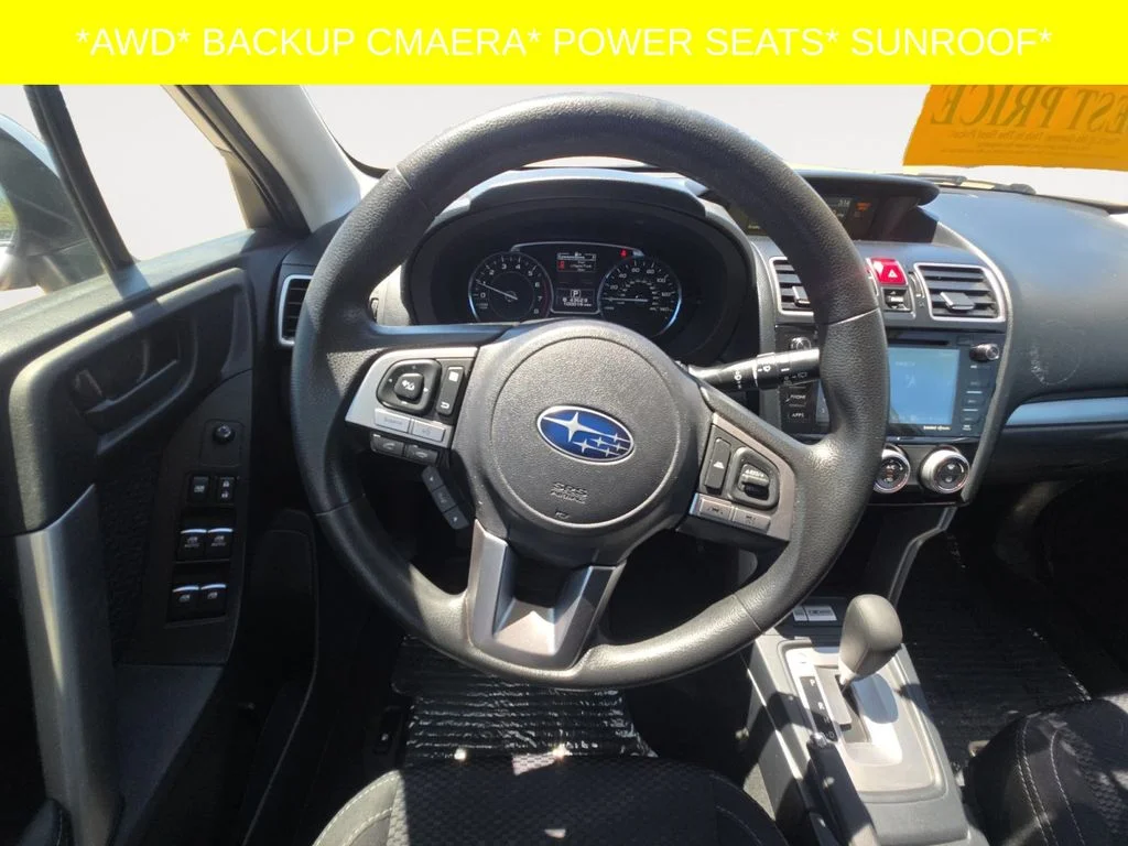 Used 2018 Silver Subaru 2.5i Premium image 11