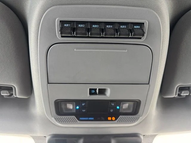 Used 2025 Oxford White Ford XL image 14