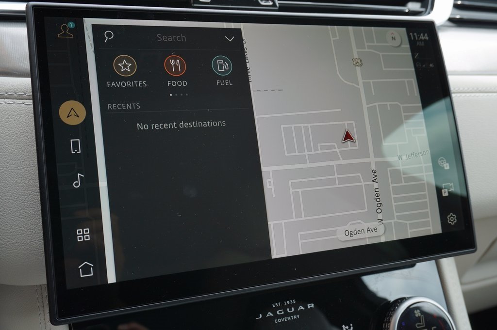 2025 JAGUAR F-PACE - Image 27