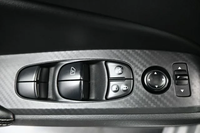 2024 Nissan Altima SV - Photo 14